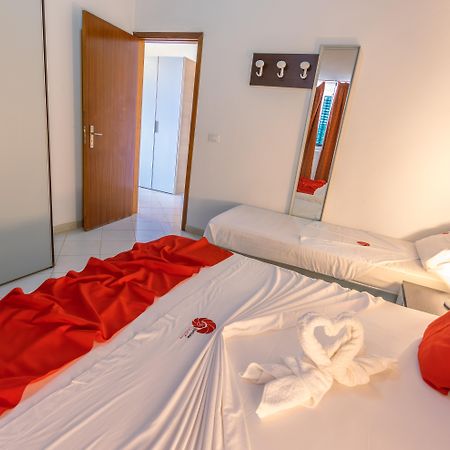 Aparthotel Ponta Preta Santa Maria Esterno foto