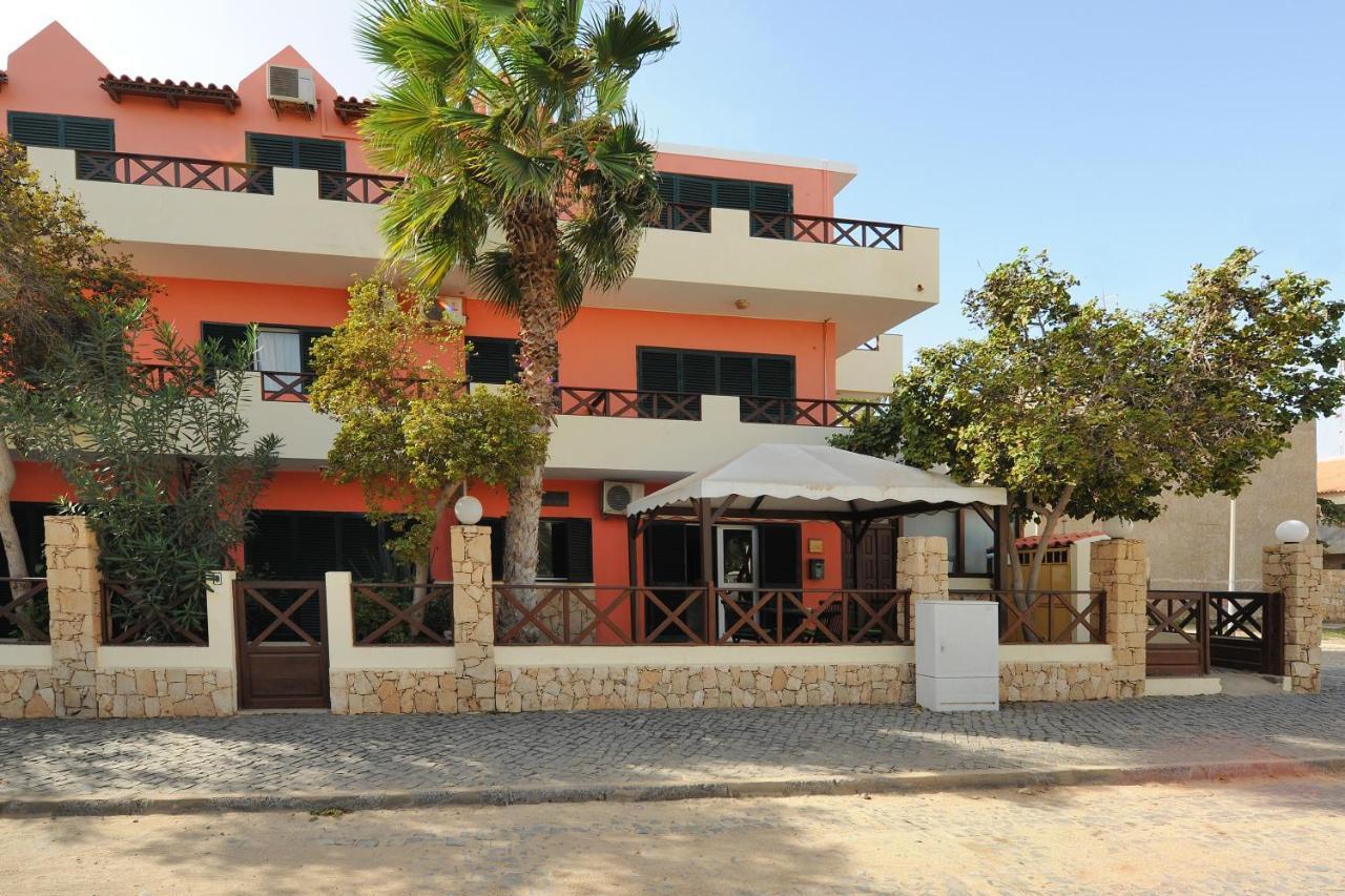 Aparthotel Ponta Preta Santa Maria Esterno foto